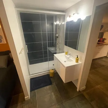 Gare Australe Apartamento